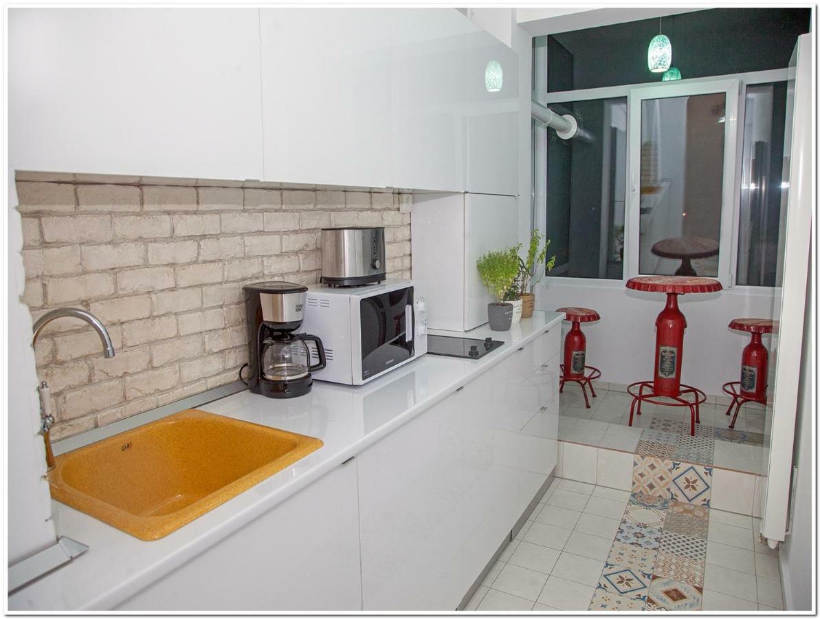 Skyview Old Town Apartment Bucharest Exterior photo