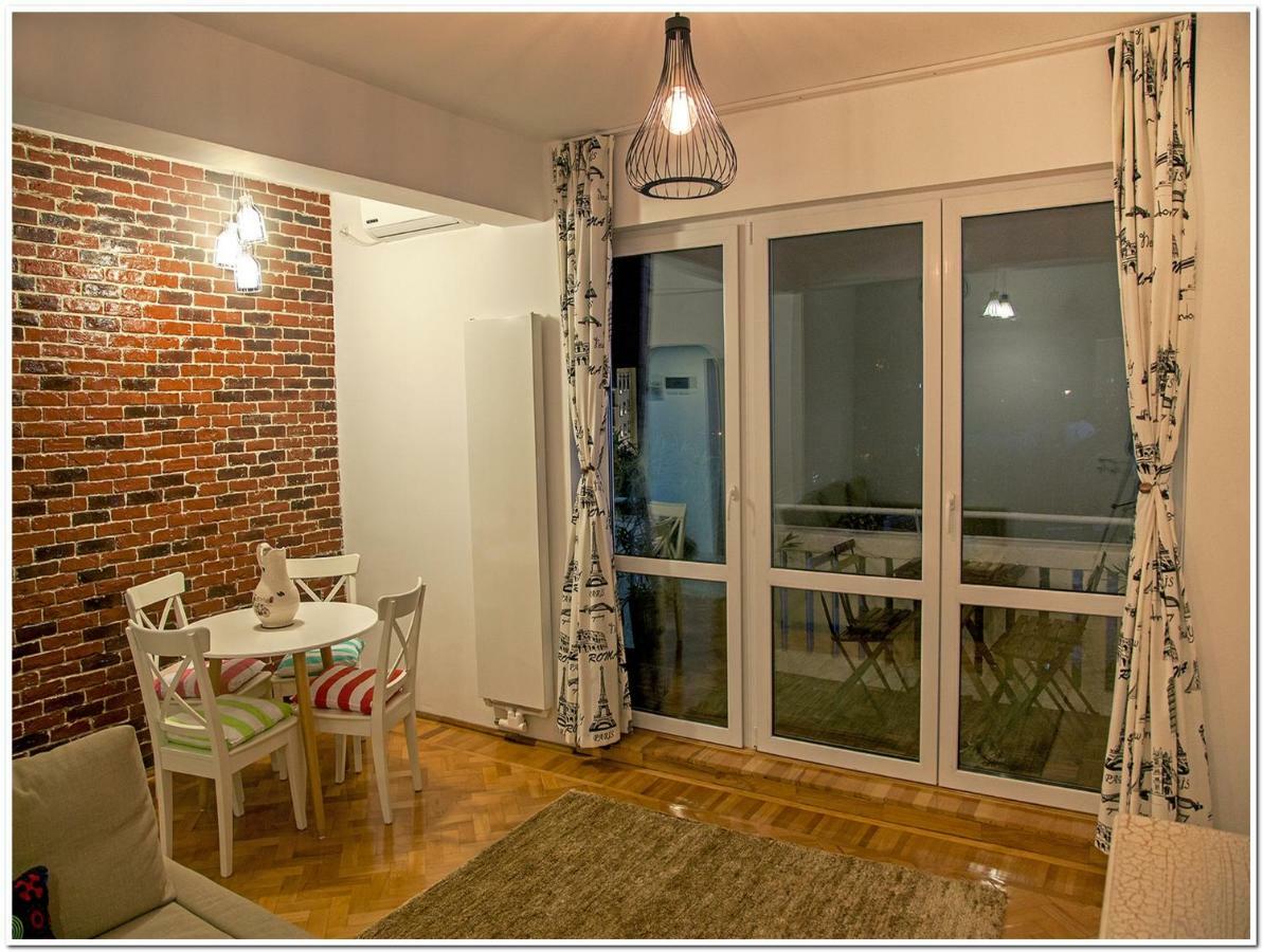 Skyview Old Town Apartment Bucharest Exterior photo